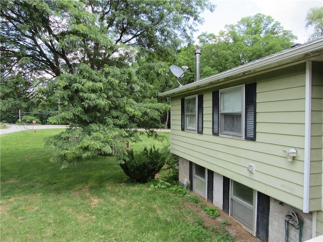 18 Mark Cir, Naples, NY 14512 - view of side of home with a yard