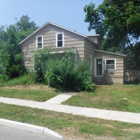 13 E Albion St, Murray, NY 14470 - view of front facade with entry steps