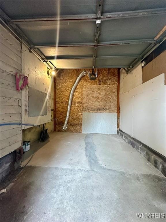 1433 Eggert Rd, Amherst, NY 14226 - view of garage