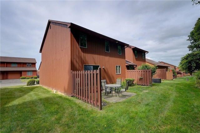 21 Spring Hl, Perinton, NY 14450 - back of house