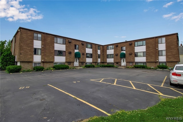 51 S 86th St Unit 10B, Niagara Falls, NY 14304 - view of building exterior with uncovered parking
