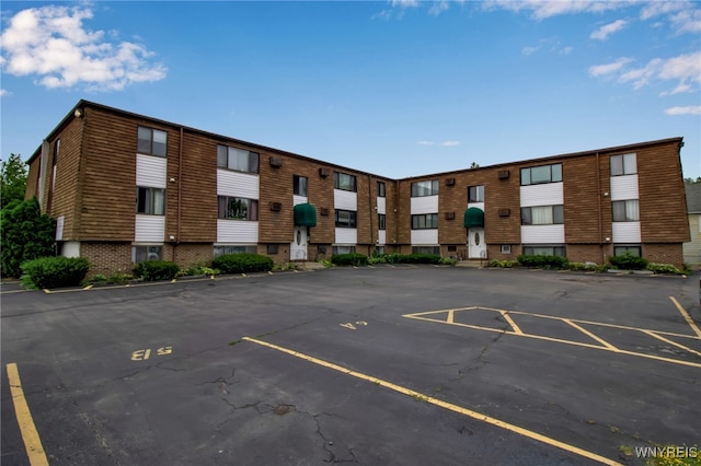 51 S 86th St Unit 10B, Niagara Falls, NY 14304 - view of property featuring uncovered parking