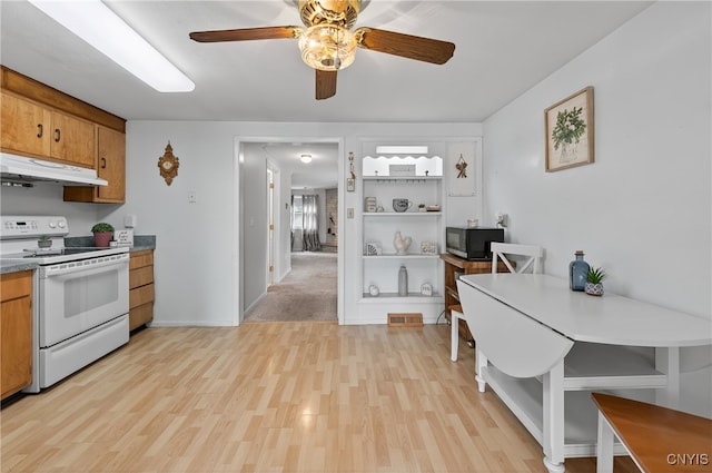 8500 Pools Brook Rd, Manlius, NY 13082 - dining area featuring light wood-type flooring, ceiling fan, and a desk