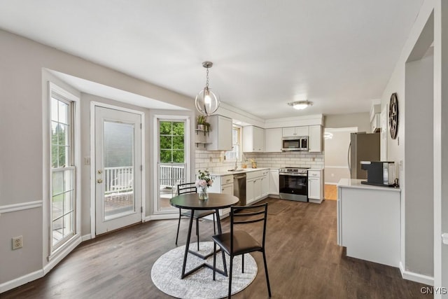 8447 Rollercoaster Dr, Cicero, NY 13039 - photo 5