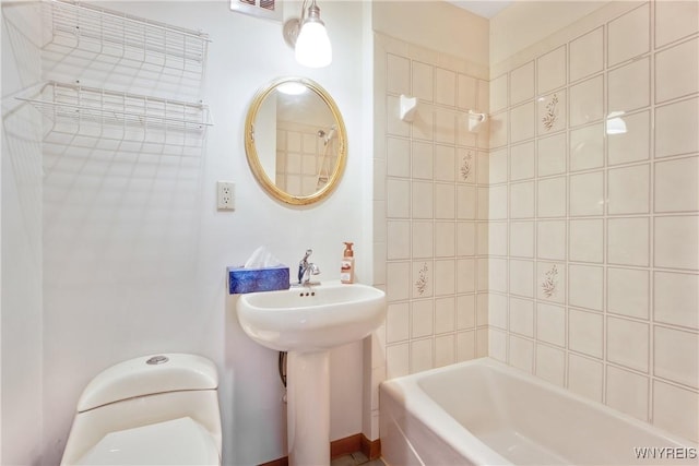 499 Breckenridge St, Buffalo, NY 14213 - bathroom with toilet and washtub / shower combination