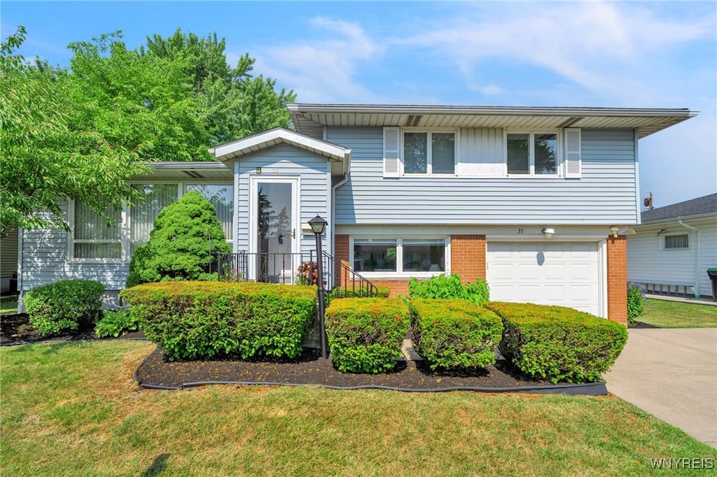 35 Glendale Dr, Tonawanda, NY 14150 - photo 1