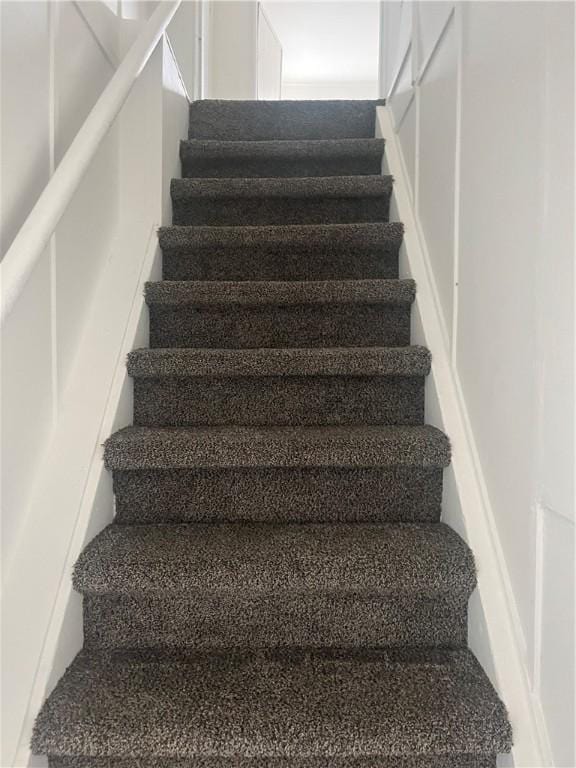 232 Almay Rd, Greece, NY 14616 - view of stairs