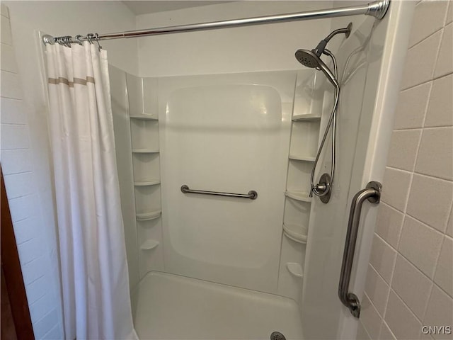 2359 Sands Rd, Camillus, NY 13031 - bathroom featuring a shower with shower curtain
