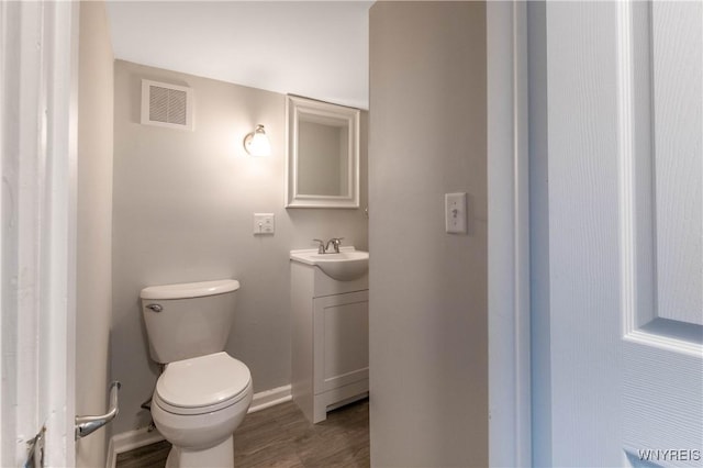 539 Windermere Blvd, Amherst, NY 14226 - bathroom featuring vanity and wood finished floors