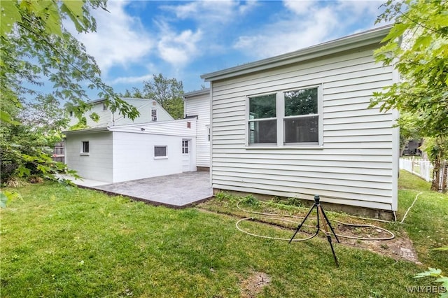 539 Windermere Blvd, Amherst, NY 14226 - rear view of property with a patio