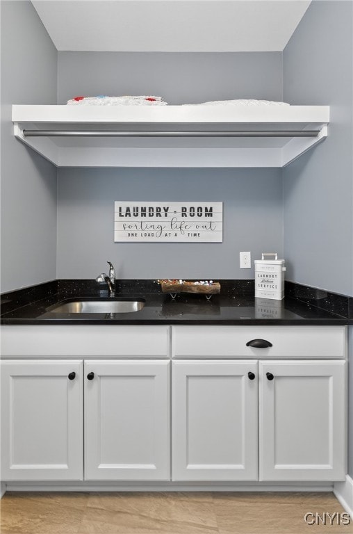 8873 Salvatore Ave, Lysander, NY 13027 - view of indoor wet bar