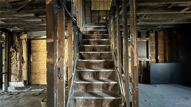 8713 Main St, Somerset, NY 14012 - view of staircase