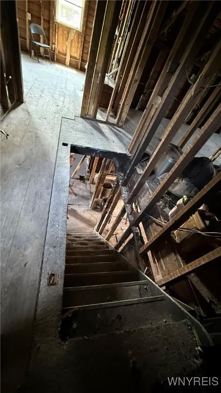 8713 Main St, Somerset, NY 14012 - view of stairway