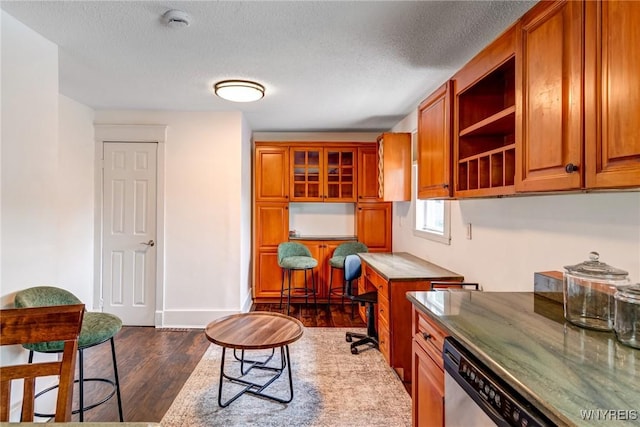 1143 Kensington Ave, Buffalo, NY 14215 - office featuring dark wood-type flooring and a textured ceiling