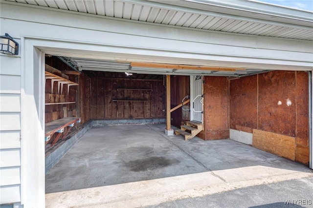 5910 Edgewood Dr, Niagara, NY 14304 - garage with driveway