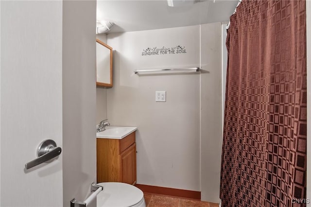511 Drexler St, Salina, NY 13088 - bathroom featuring vanity, a shower with curtain, and tile patterned flooring