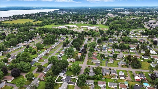 511 Drexler St, Salina, NY 13088 - aerial overview of property's location featuring a nearby body of water and nearby suburban area