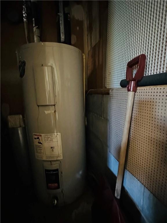 55 Wegman St, Sennett, NY 13021 - utilities with electric water heater