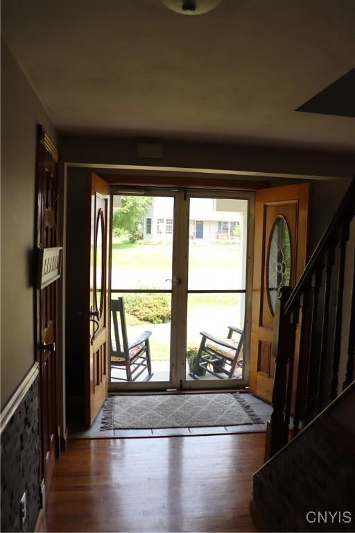 115 Meaney Cir, Scriba, NY 13126 - foyer entrance with wood finished floors and stairway