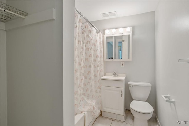 101 Comstock Ave, Syracuse, NY 13210 - full bath featuring tile patterned flooring, vanity, and shower / tub combo with curtain