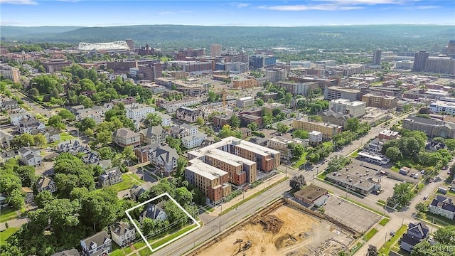 101 Comstock Ave, Syracuse, NY 13210 - aerial view of property's location featuring property parcel outlined