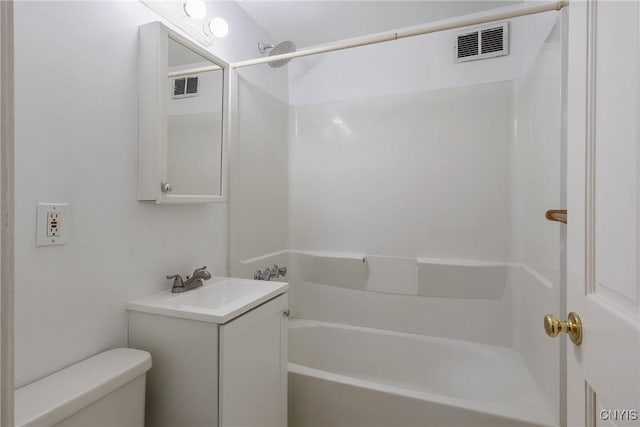 101 Comstock Ave, Syracuse, NY 13210 - bathroom featuring vanity and shower / bath combination