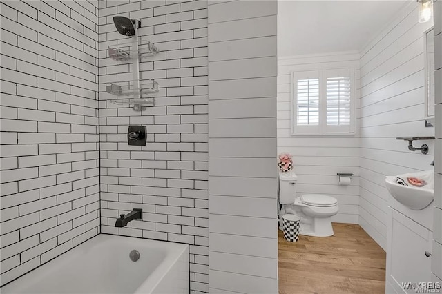 72 Old Lyme Dr Unit 3, Amherst, NY 14221 - bathroom featuring wood finished floors, shower / tub combination, and vanity