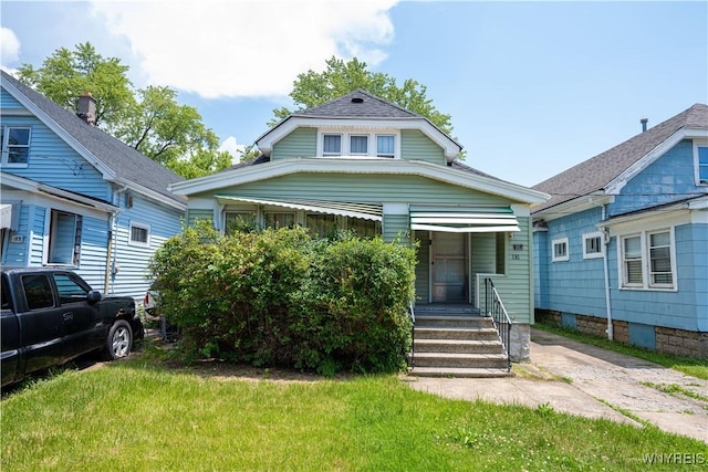181 Ericson Ave, Buffalo, NY 14215 - view of front facade featuring a front yard