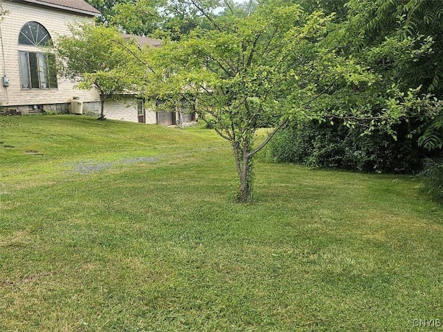5465 Ridge Rd, Fleming, NY 13021 - view of green lawn