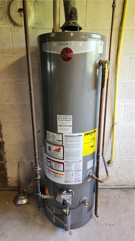 8281 E Main Rd, Leroy, NY 14482 - utilities featuring gas water heater