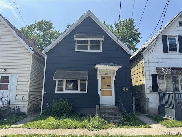 360 Longnecker St, Buffalo, NY 14206 - bungalow-style home with entry steps