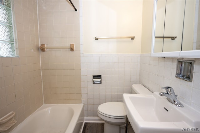 2363 Niagara St, Buffalo, NY 14207 - full bathroom featuring a sink and tile walls