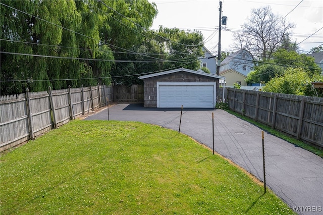 2363 Niagara St, Buffalo, NY 14207 - view of detached garage