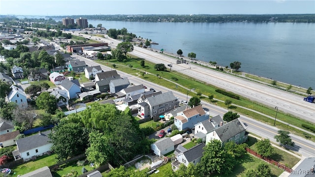 2363 Niagara St, Buffalo, NY 14207 - aerial view of residential area featuring a large body of water