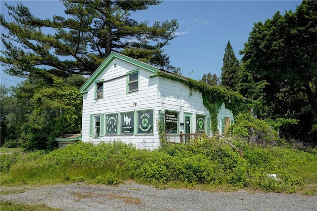 218 Jefferson Rd, Brighton, NY 14623