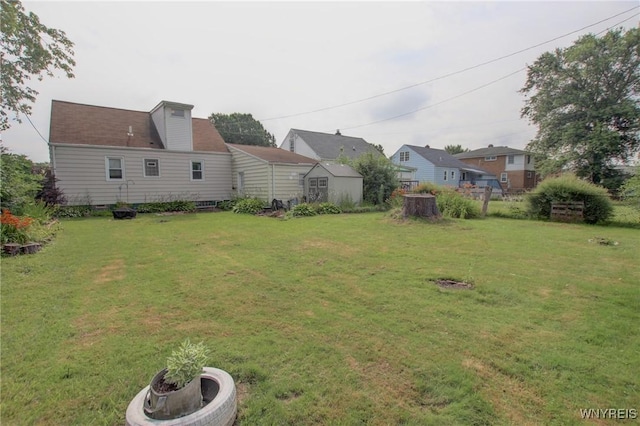 112 Vegola Ave, Cheektowaga, NY 14225 - view of green lawn featuring a residential view