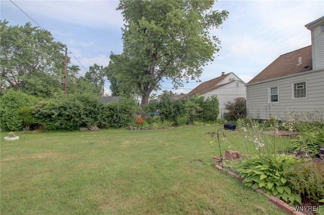 112 Vegola Ave, Cheektowaga, NY 14225 - view of green lawn