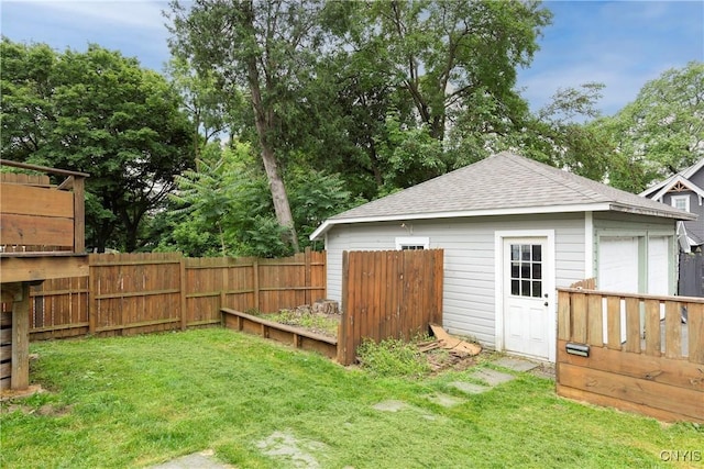 423 Highland Ave, Dewitt, NY 13057 - view of yard with an outbuilding