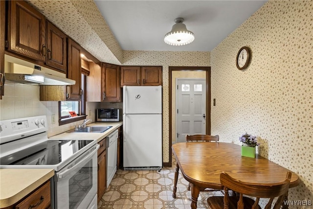 9120 Champlain Ave, Niagara Falls, NY 14304 - photo 10