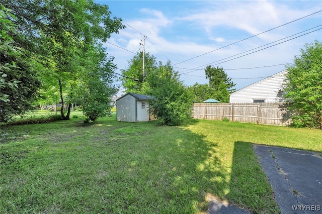 112 Southgate Rd, Cheektowaga, NY 14215 - view of yard featuring a storage unit