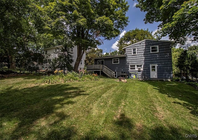 112 Haverhill Dr, Dewitt, NY 13214 - view of green lawn featuring stairs