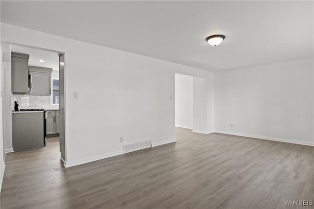 1415 100th St, Niagara Falls, NY 14304 - photo 9