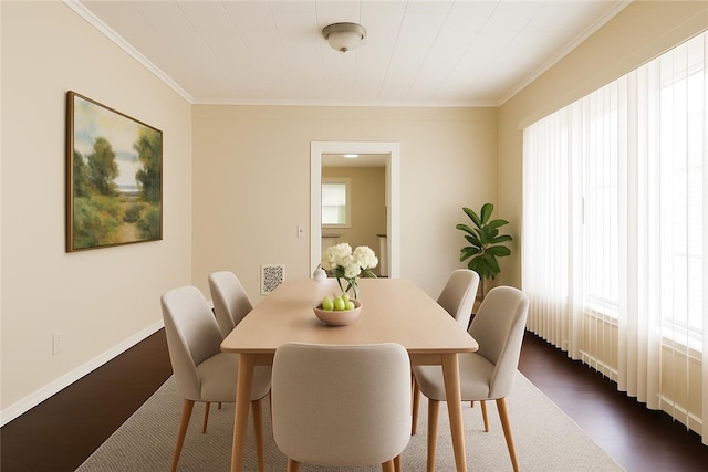 900-902 S Plymouth Ave, Rochester, NY 14608 - dining space featuring ornamental molding