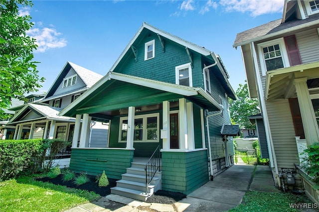 111 Montrose Ave, Buffalo, NY 14214 - american foursquare style home featuring a porch