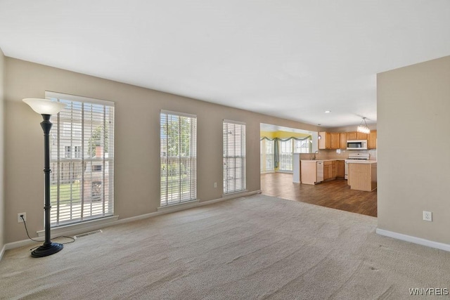 6543 Emily Ln, Lockport Town, NY 14094 - photo 9