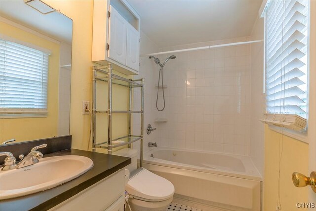 8199 Constable Dr, Clay, NY 13090 - photo 29