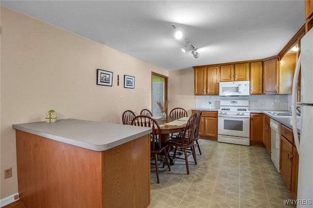 5778 Dover Rd, Hamburg, NY 14085 - photo 14