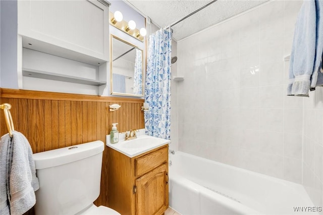 159 Beale Ave, Cheektowaga, NY 14225 - bathroom featuring a textured ceiling, shower / tub combo, and vanity