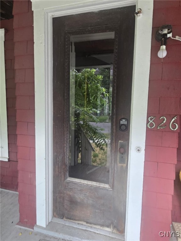 826 Lancaster Ave, Syracuse, NY 13210 - entrance to property