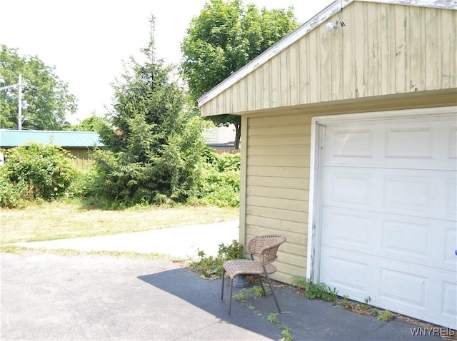 77 Harlem Rd, West Seneca, NY 14224 - view of garage